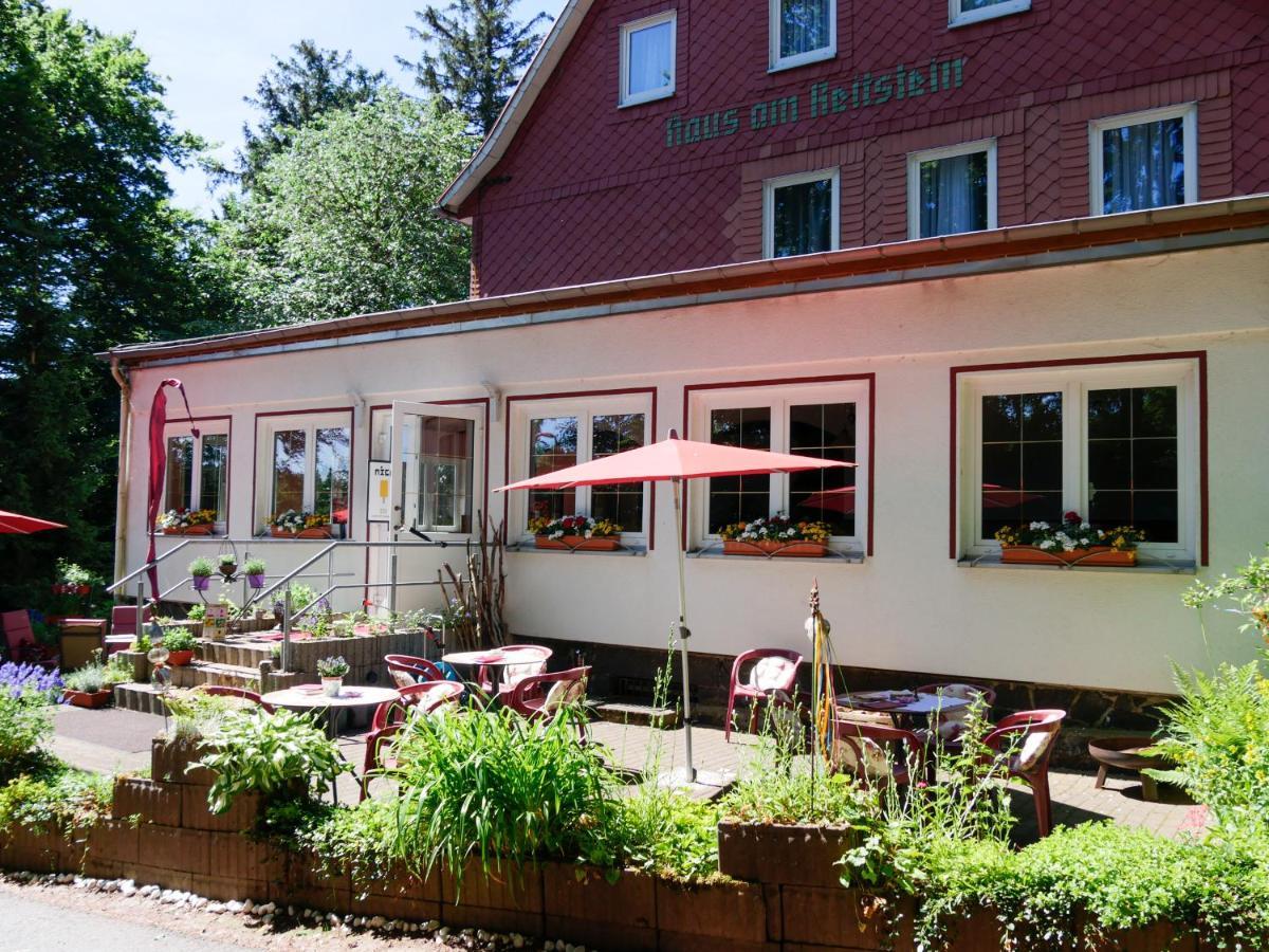Herberge Zur Rose Бротероде Екстериор снимка